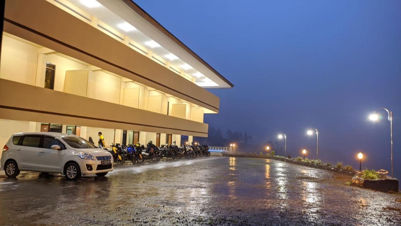 Hotel Guci Kencana Jaya Tuwel 外观 照片