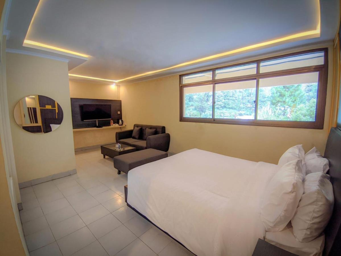Hotel Guci Kencana Jaya Tuwel 外观 照片
